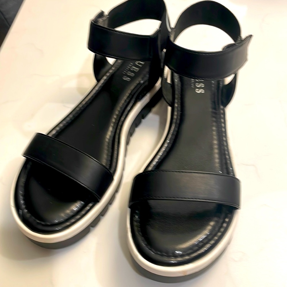 Guess Los Angeles Women’s Sandals Size 8 1/2